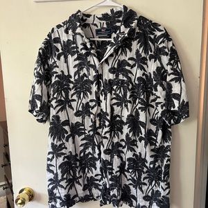 Vineyard vines Hawaiian shirt